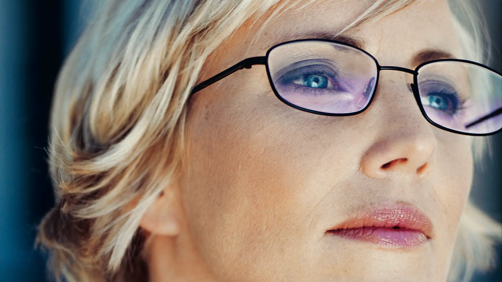 Crizal Prevencia szemüveglencse réteg – OptiStyle Budapest