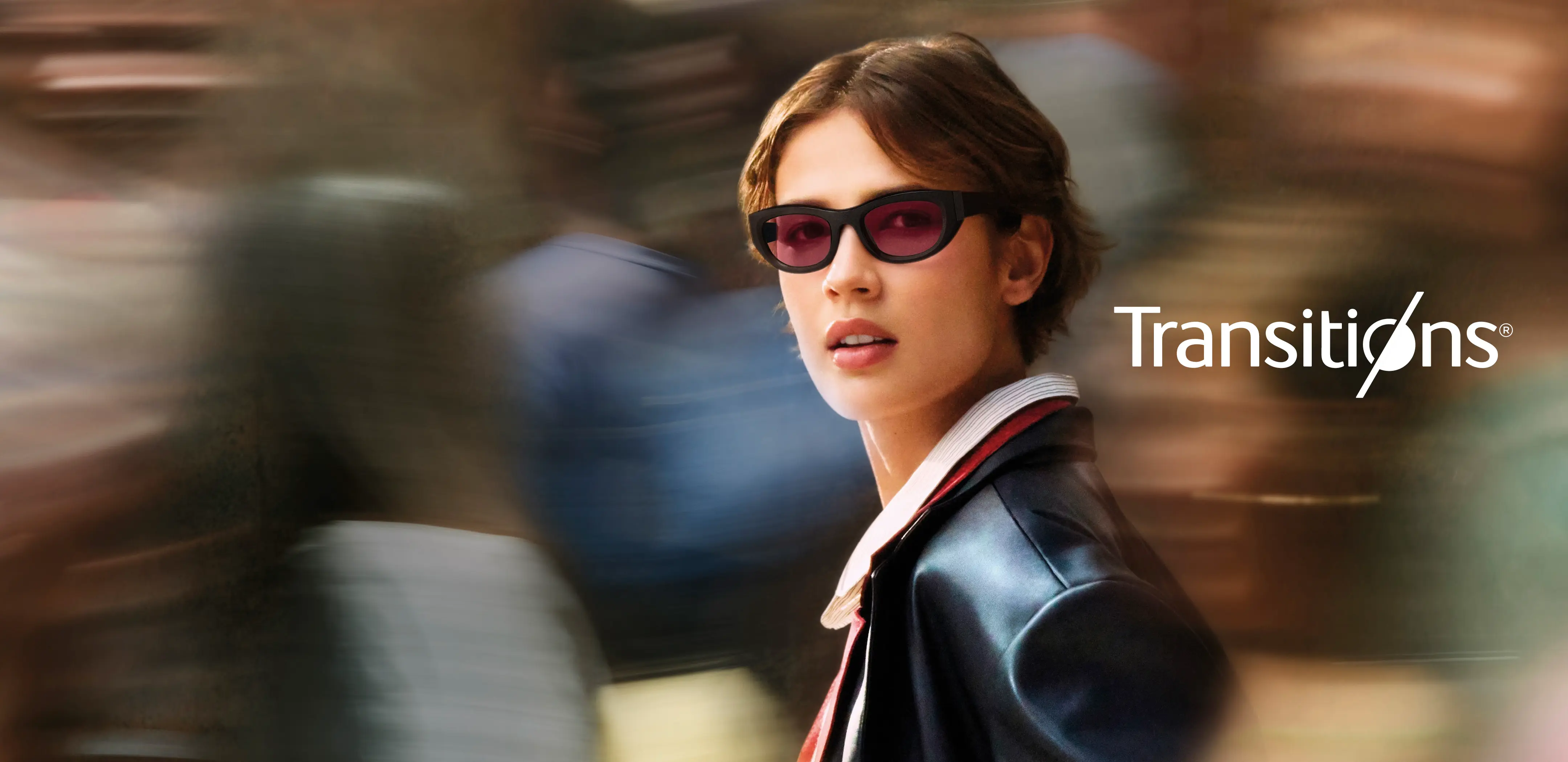 Transitions fényre sötétedő szemüveglencse – OptiStyle Budapest