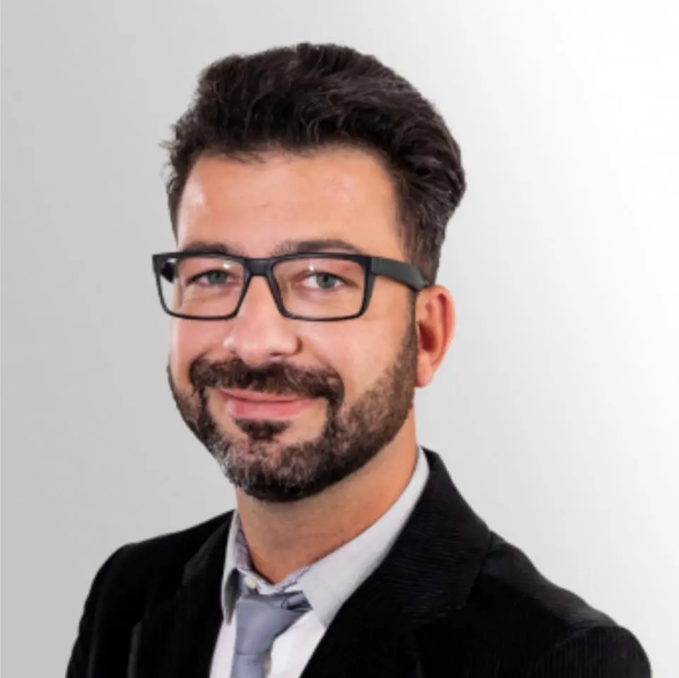 Gibárszki Ákos – elégedett páciens