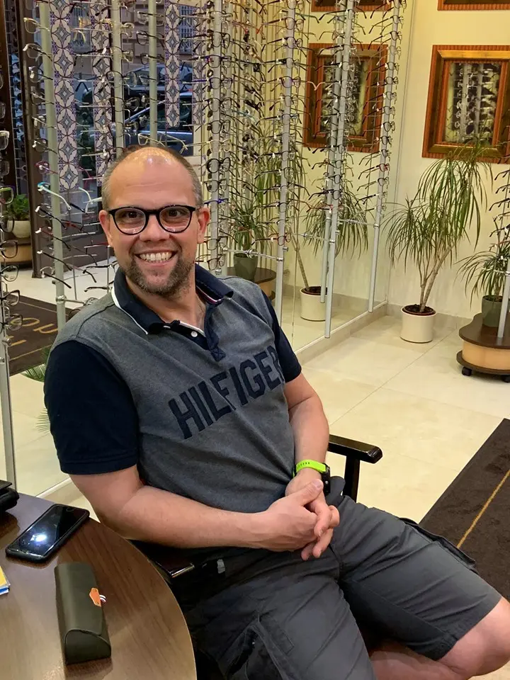 Lauthán Attila – elégedett páciens